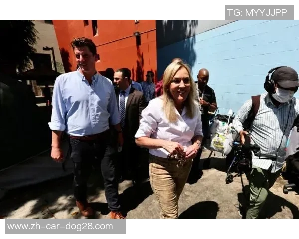 “暴烈” 杰克逊之子拉贾伤人候审数月 现在身无分文近乎无家可归